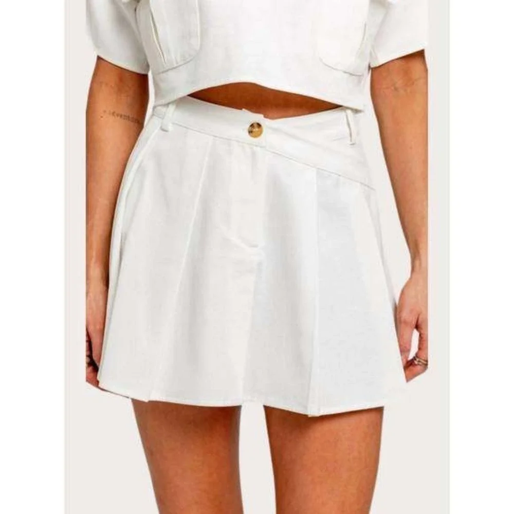 NWOT Le Lis Collection Pleated Mini Skort‎ Womens White Large